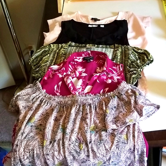 Tops - Bundle of 5 Medium tops